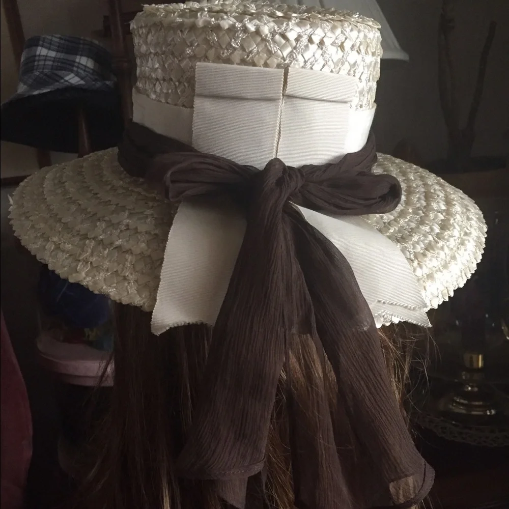 Vintage Cream Raffeta Hat w Ribbon Band - Picture 3 of 9